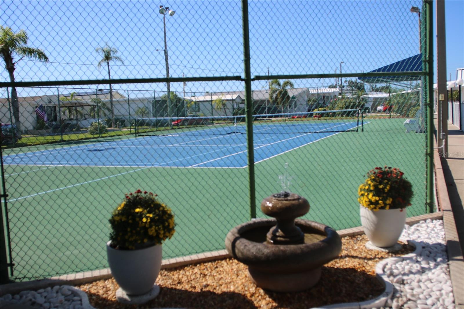 HARBOR LIGHTS MHP CO-OP - Residential