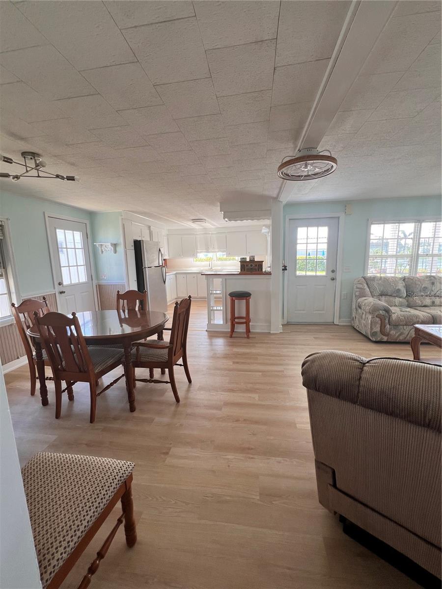 HARBOR LIGHTS MHP CO-OP - Residential