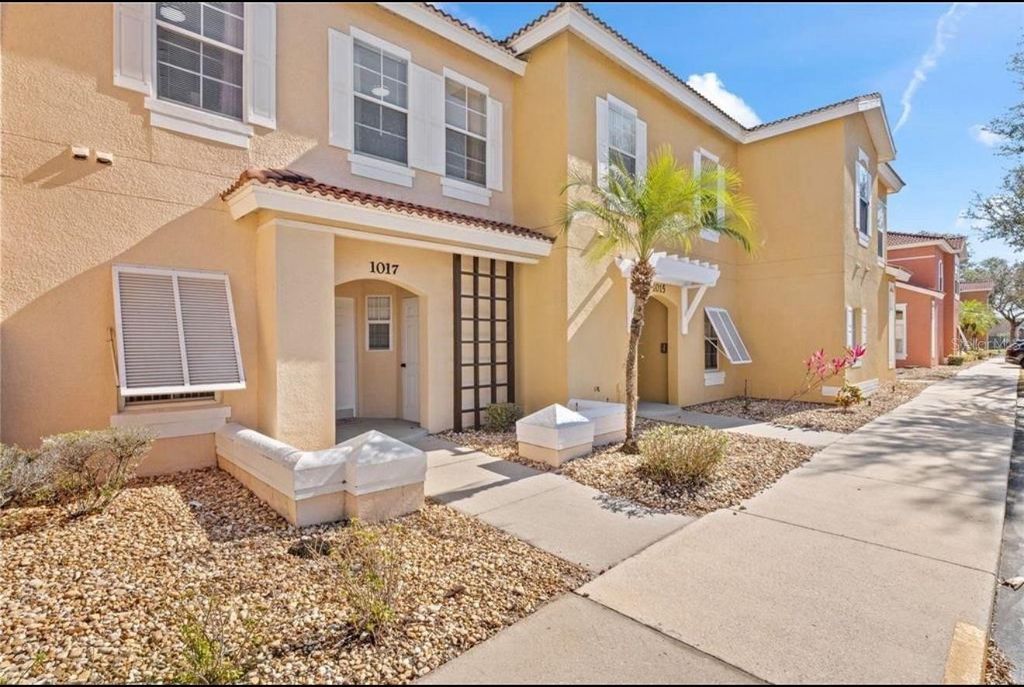 Photo of 1017 Park Ridge Circle, Kissimmee, FL 34746 (MLS # O6393081)