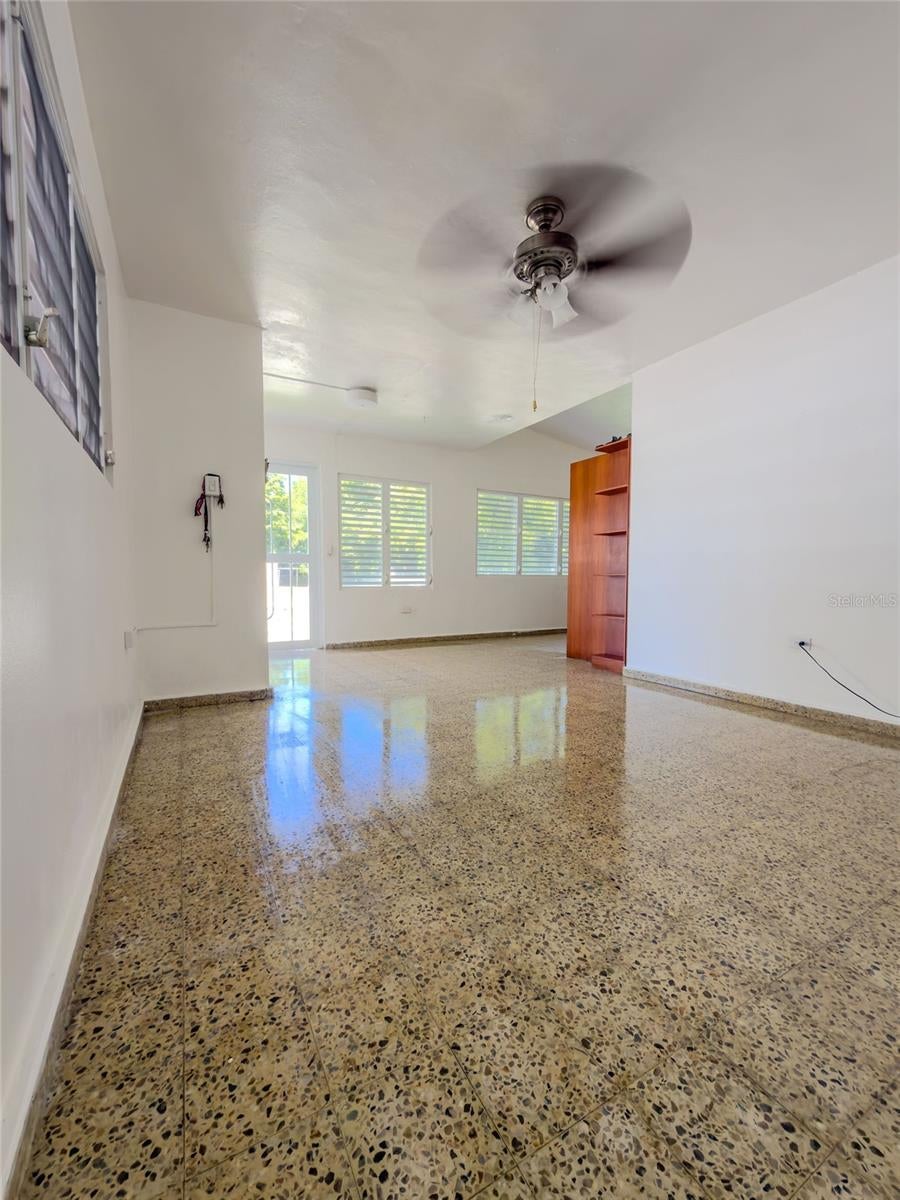 CALLE 19 E 15 BAYAMON GARDENS