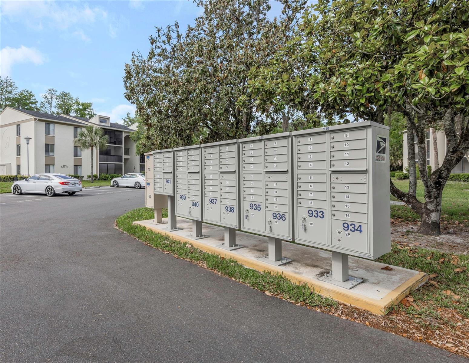 PINE RIDGE AT LAKE TARPON VILLAGE - Residential