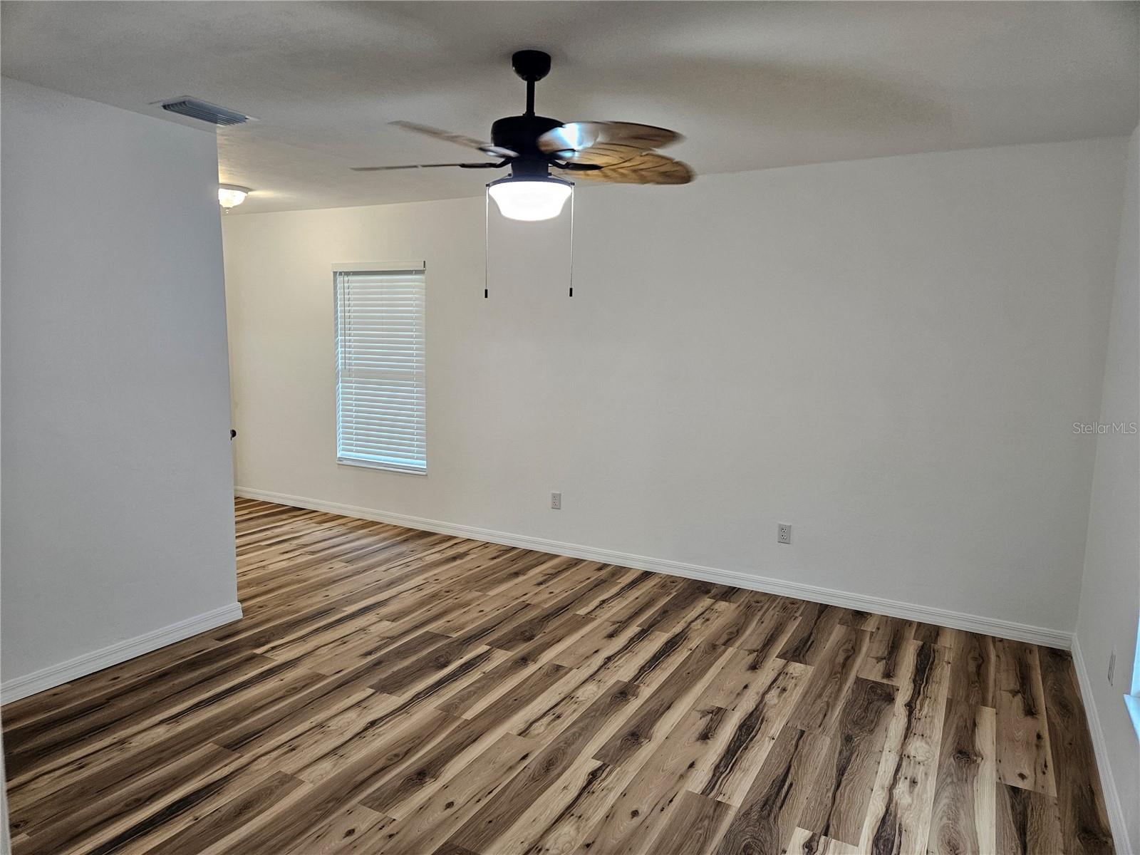 EAST WILLISTON - Residential