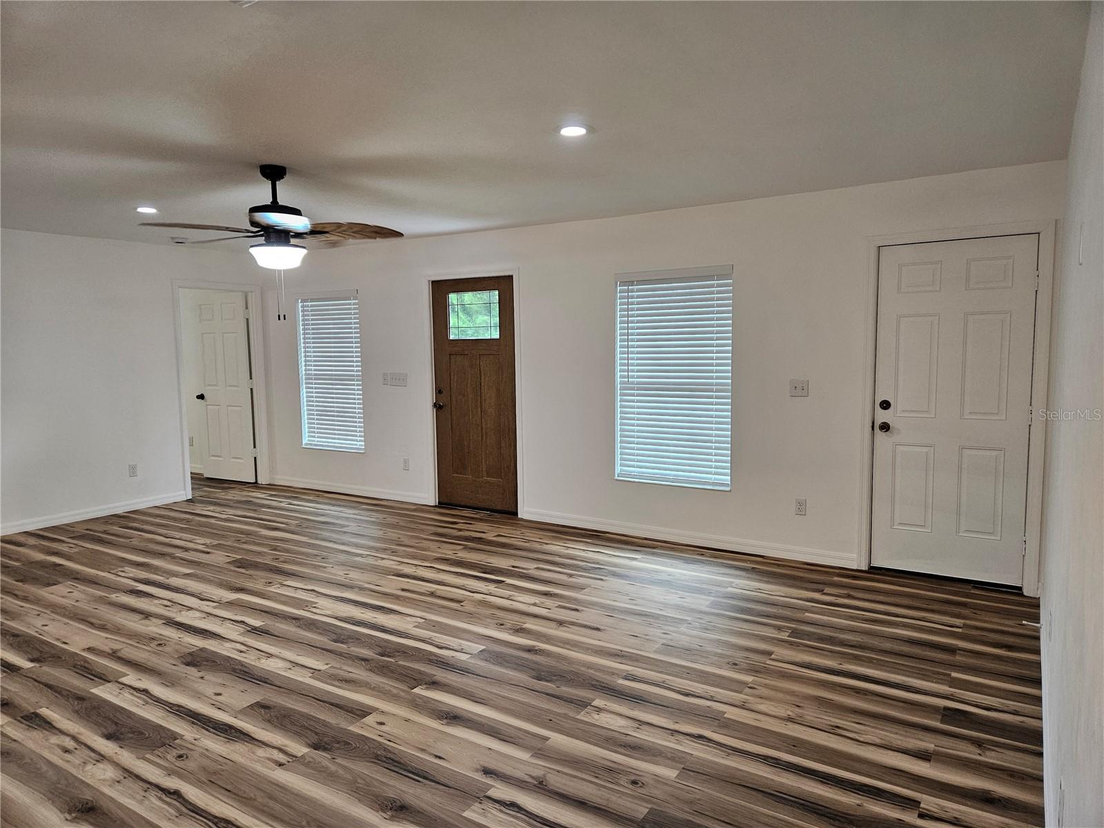 EAST WILLISTON - Residential