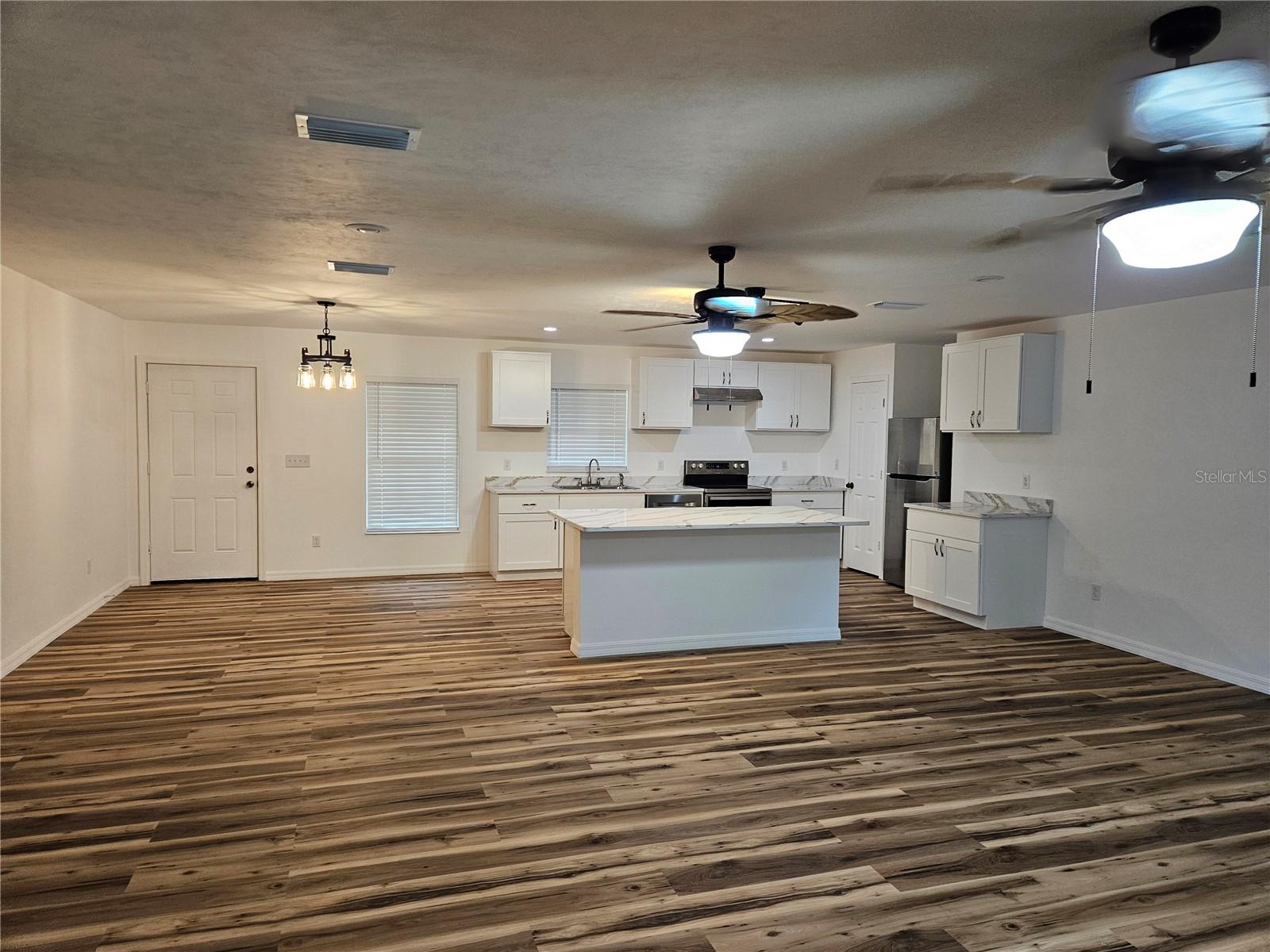 EAST WILLISTON - Residential