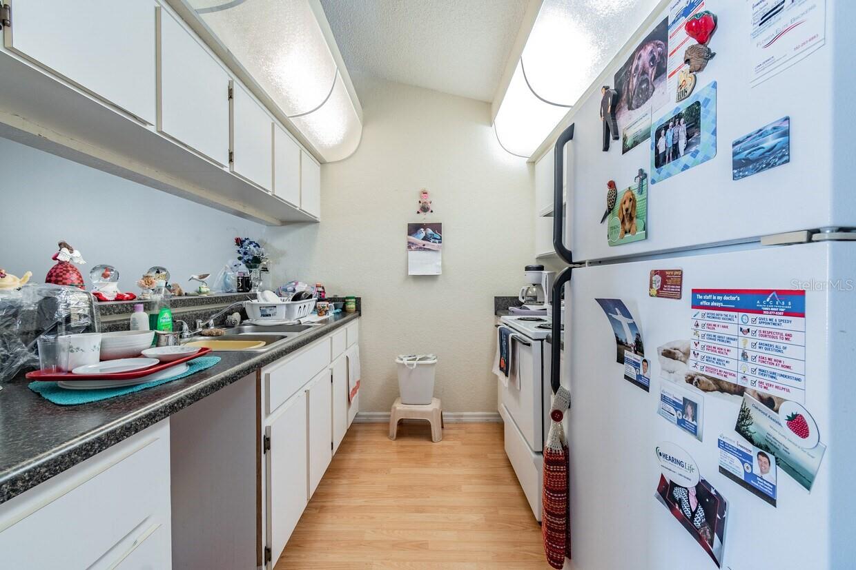 SPRING HILL - Commercial Sale