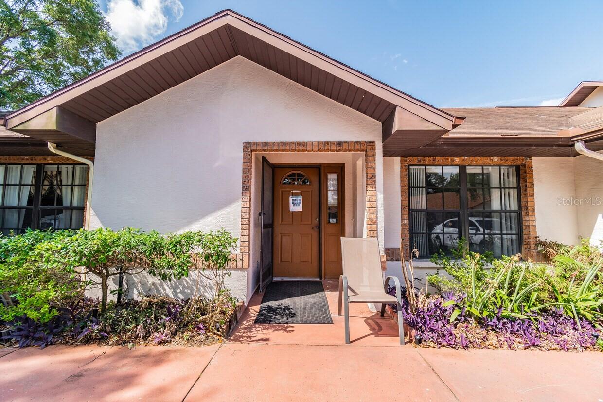 SPRING HILL - Commercial Sale