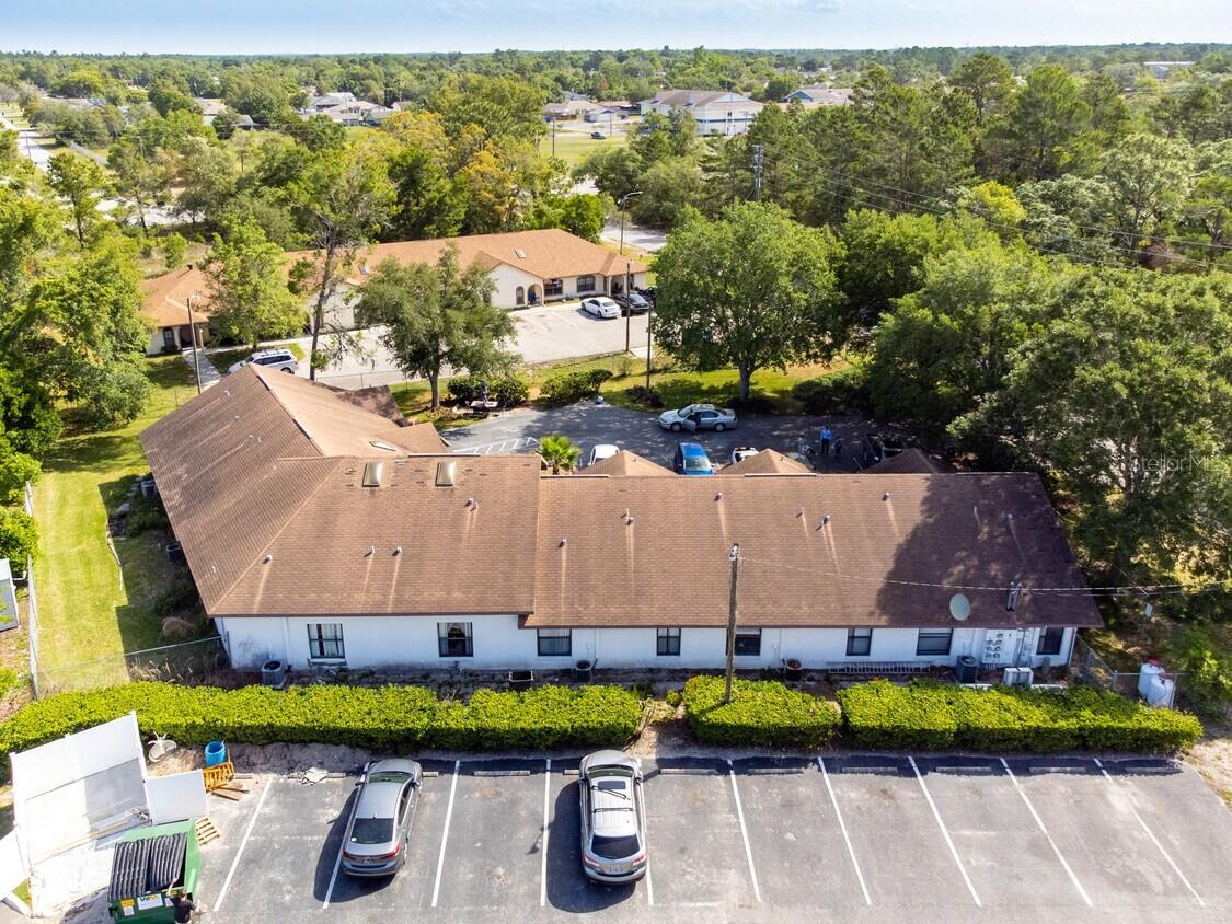 SPRING HILL - Commercial Sale