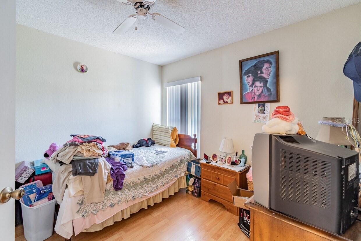 SPRING HILL - Commercial Sale