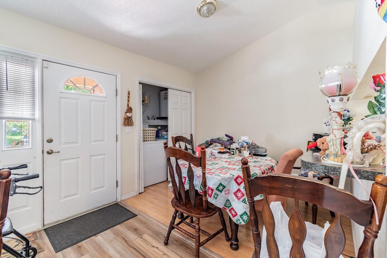 SPRING HILL - Commercial Sale