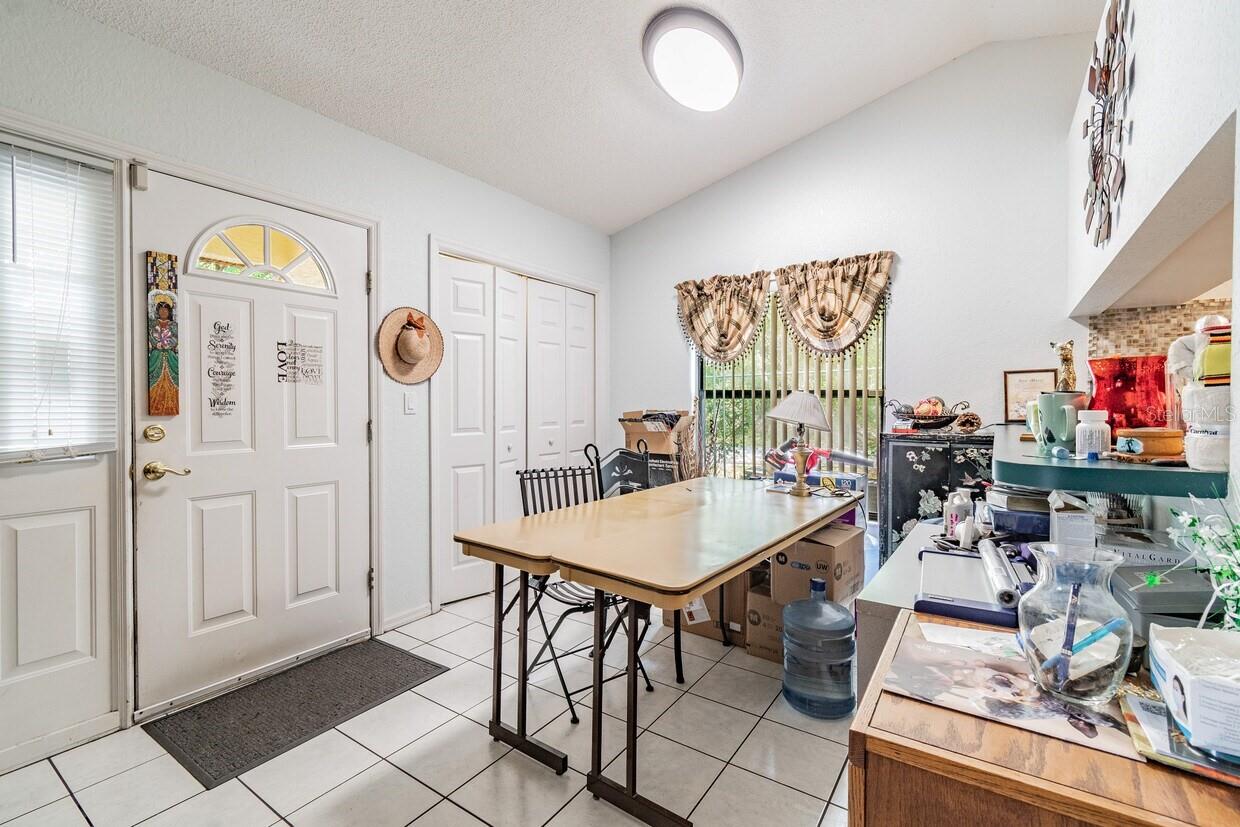 SPRING HILL - Commercial Sale