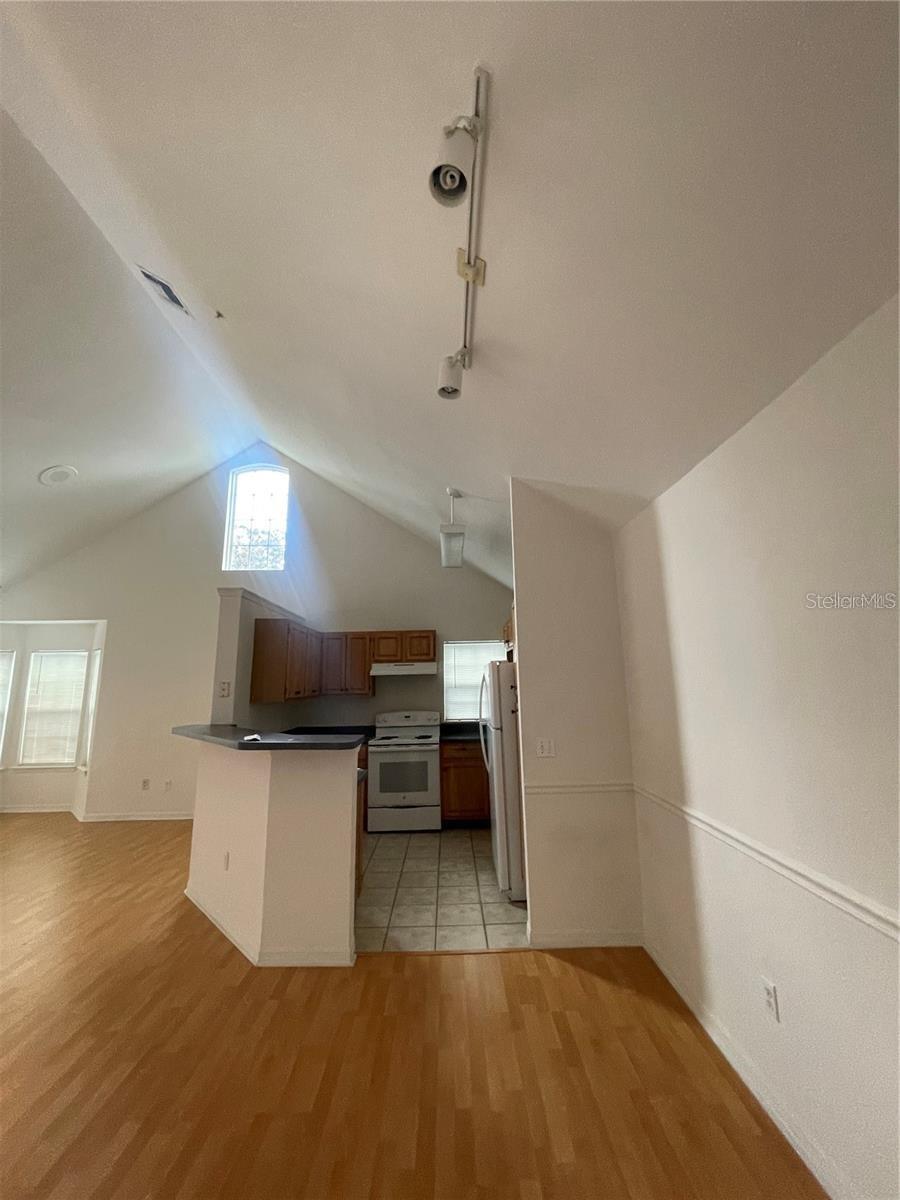 3324 PARKCHESTER SQUARE BOULEVARD 201