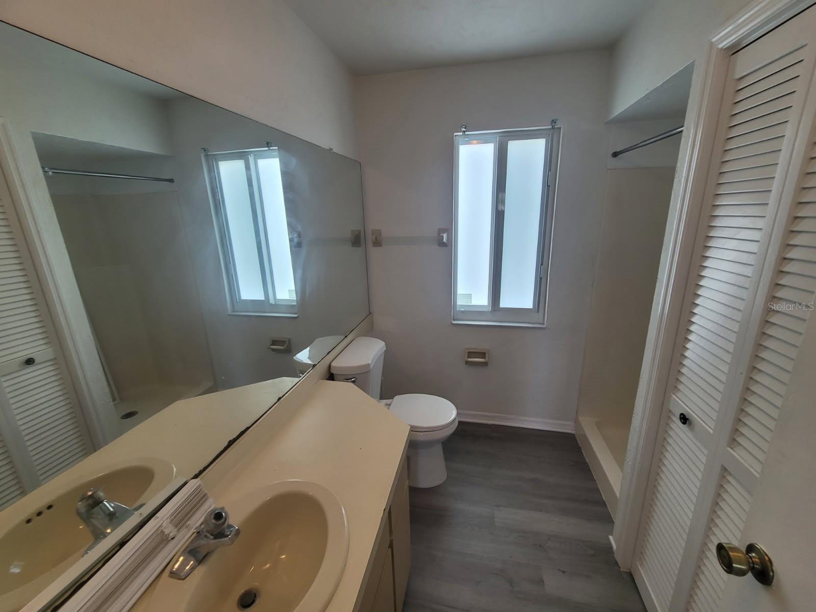 WESTCHESTER WOODS PH 02 - Residential Lease