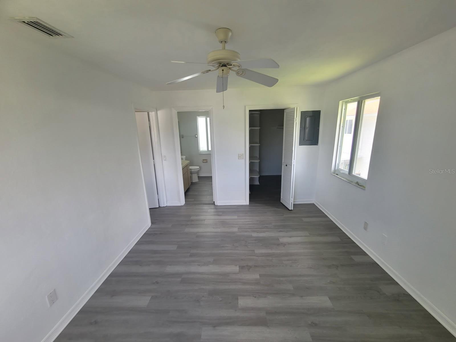 WESTCHESTER WOODS PH 02 - Residential Lease