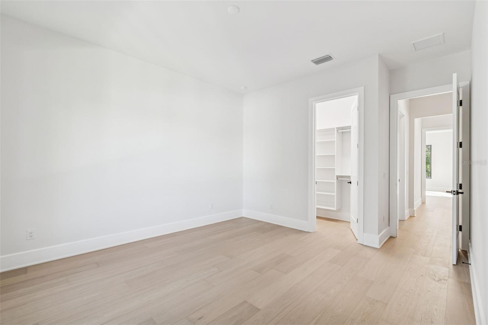 SUNSET PARK - Residential