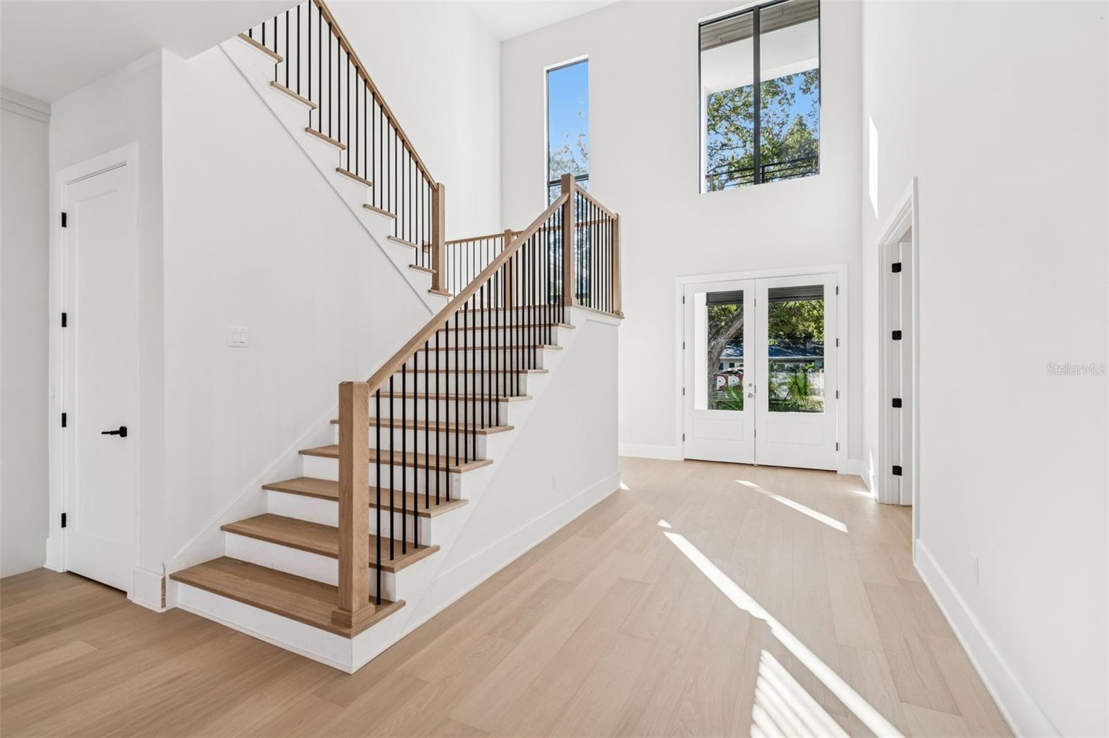 SUNSET PARK - Residential