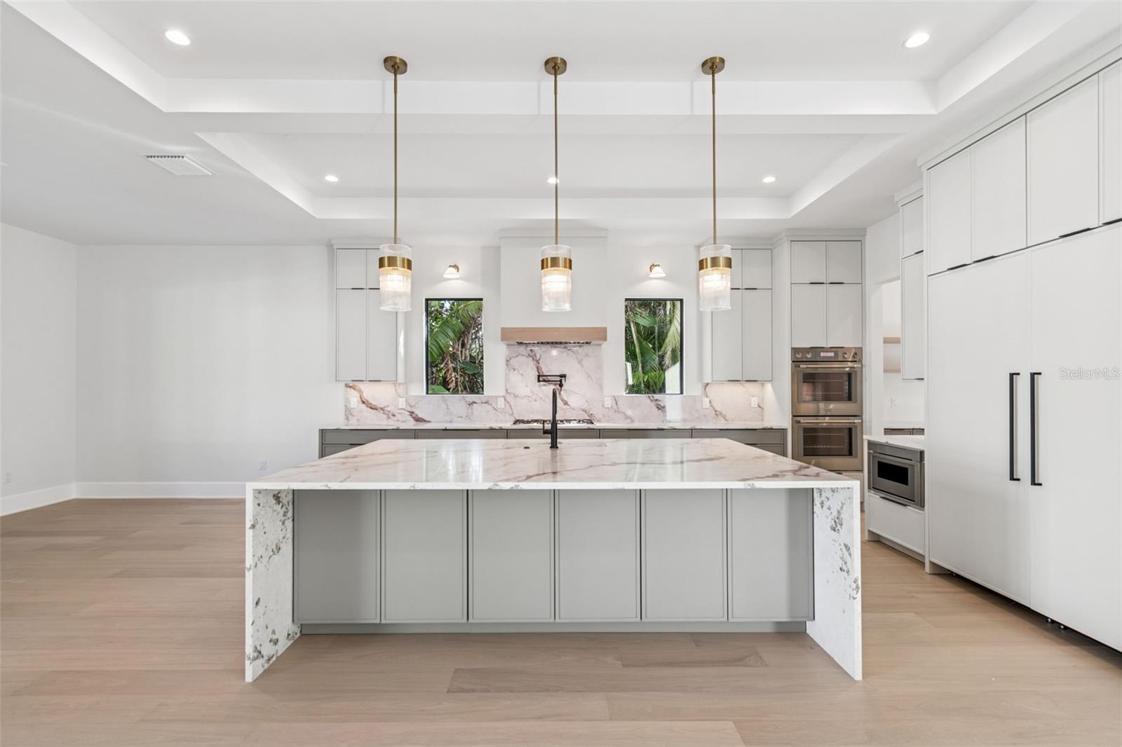 SUNSET PARK - Residential