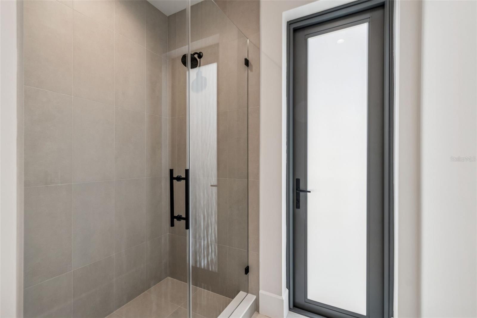 SUNSET PARK - Residential