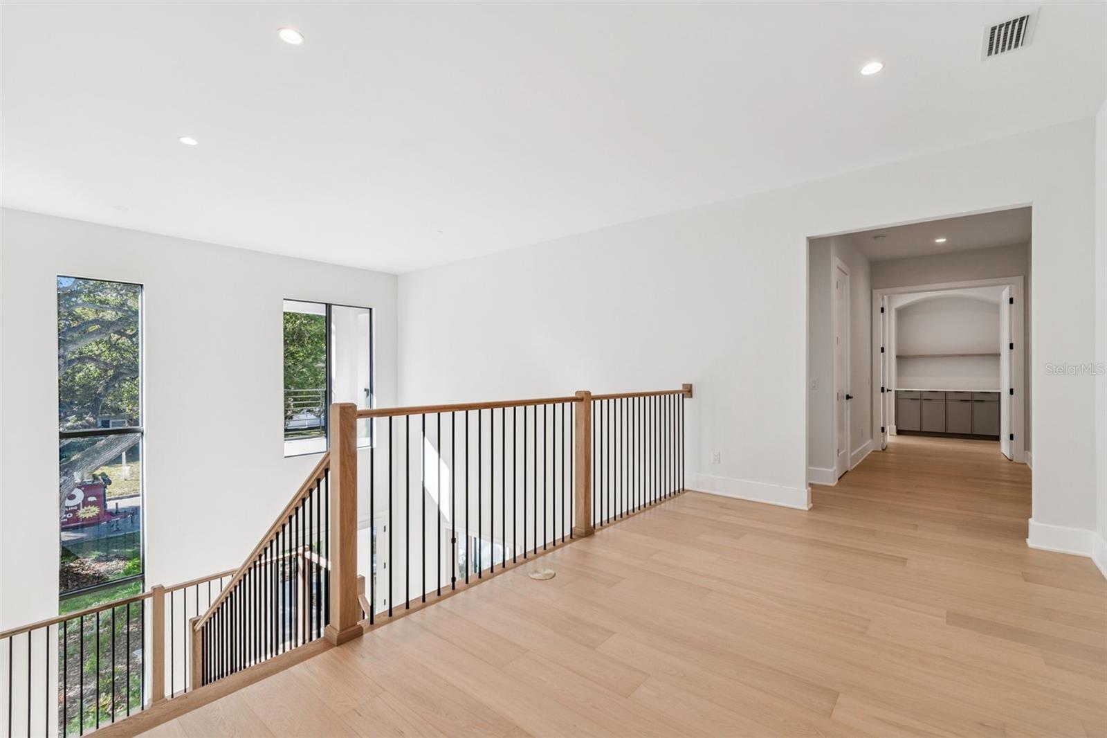 SUNSET PARK - Residential