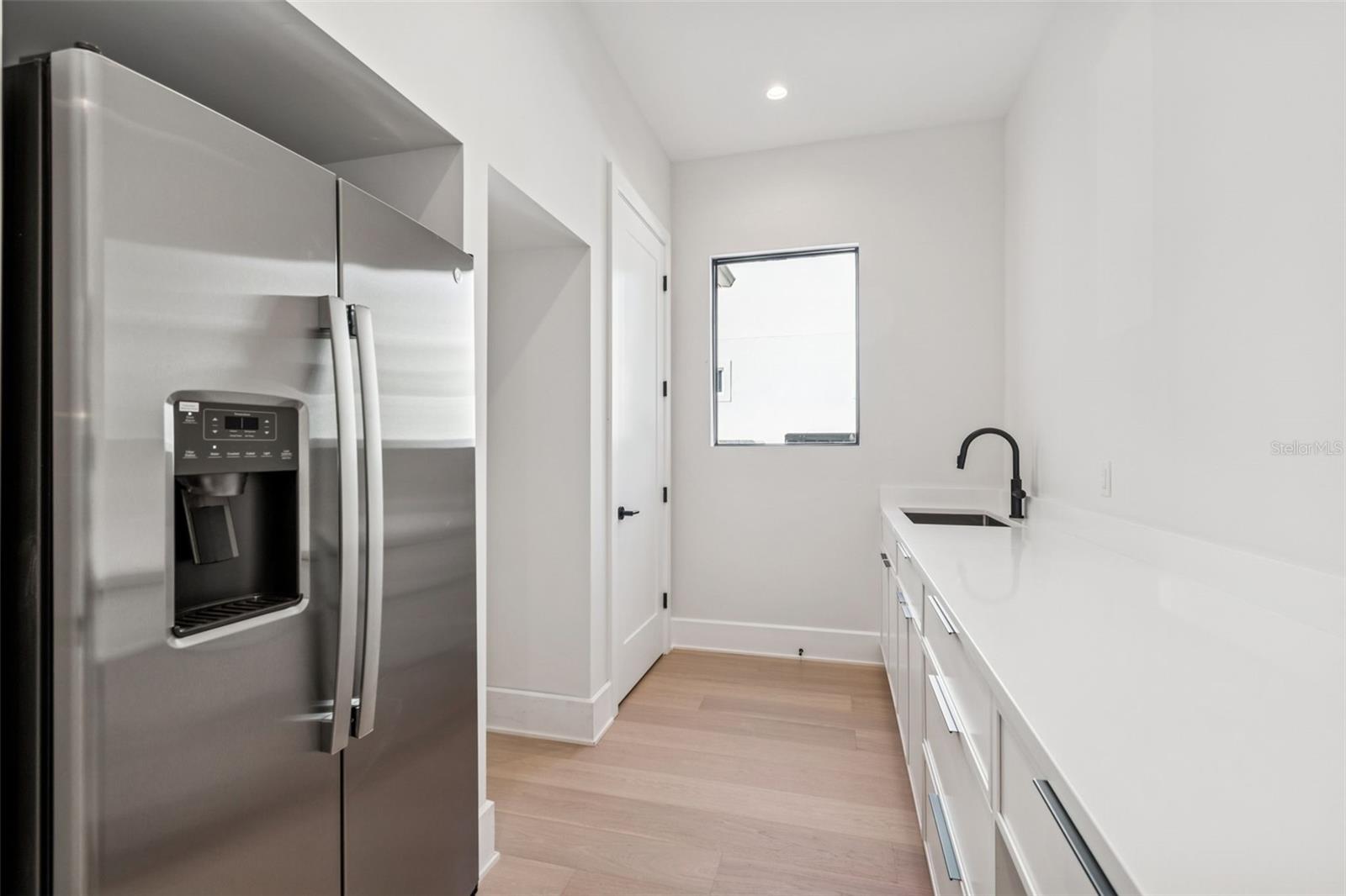 SUNSET PARK - Residential