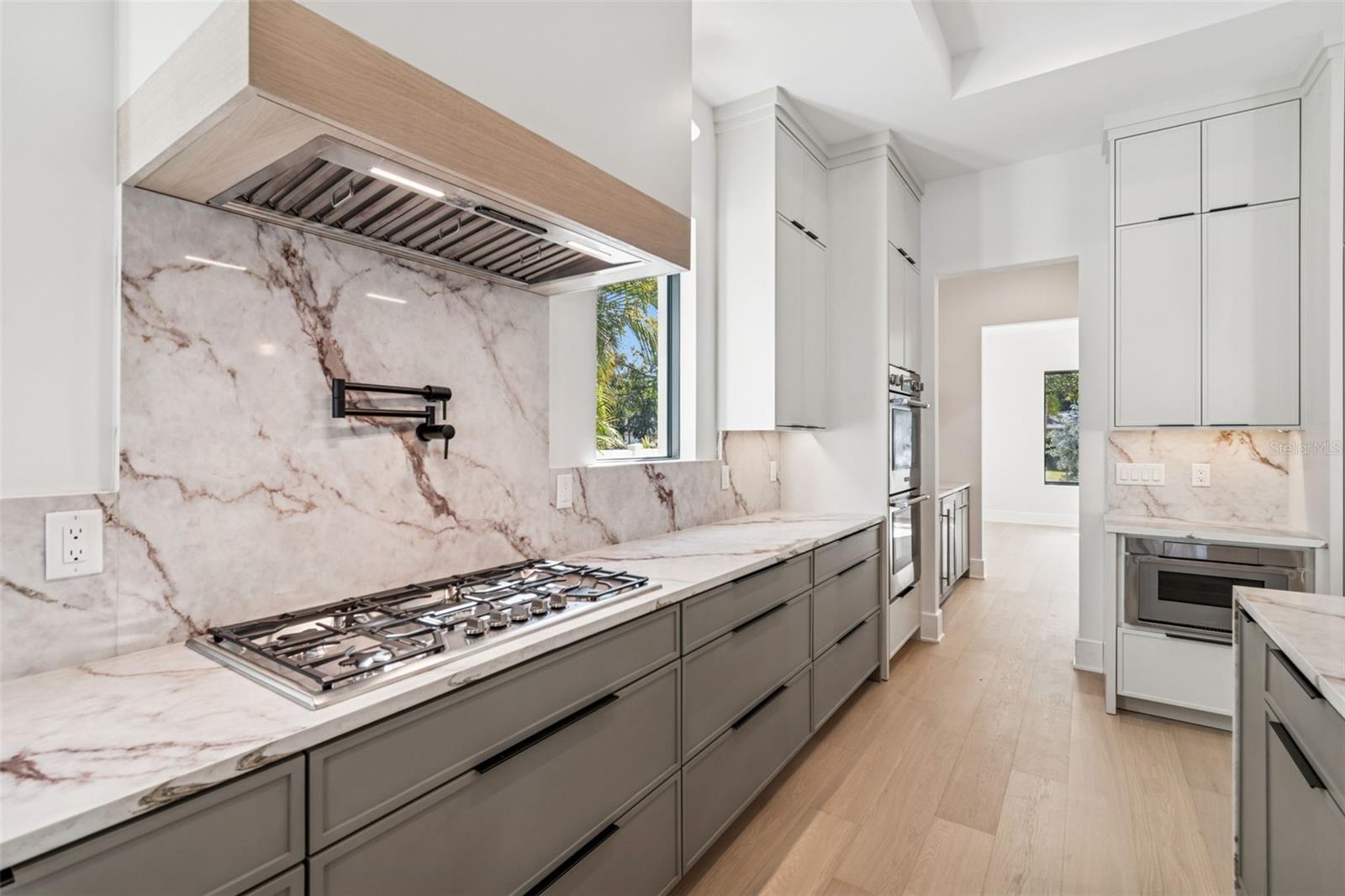 SUNSET PARK - Residential