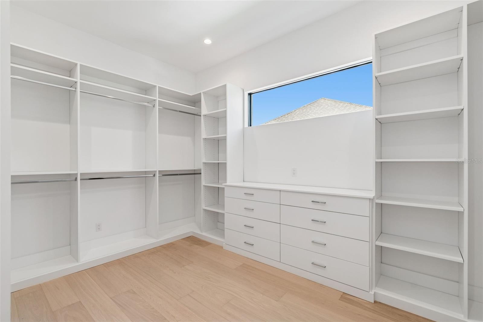 SUNSET PARK - Residential