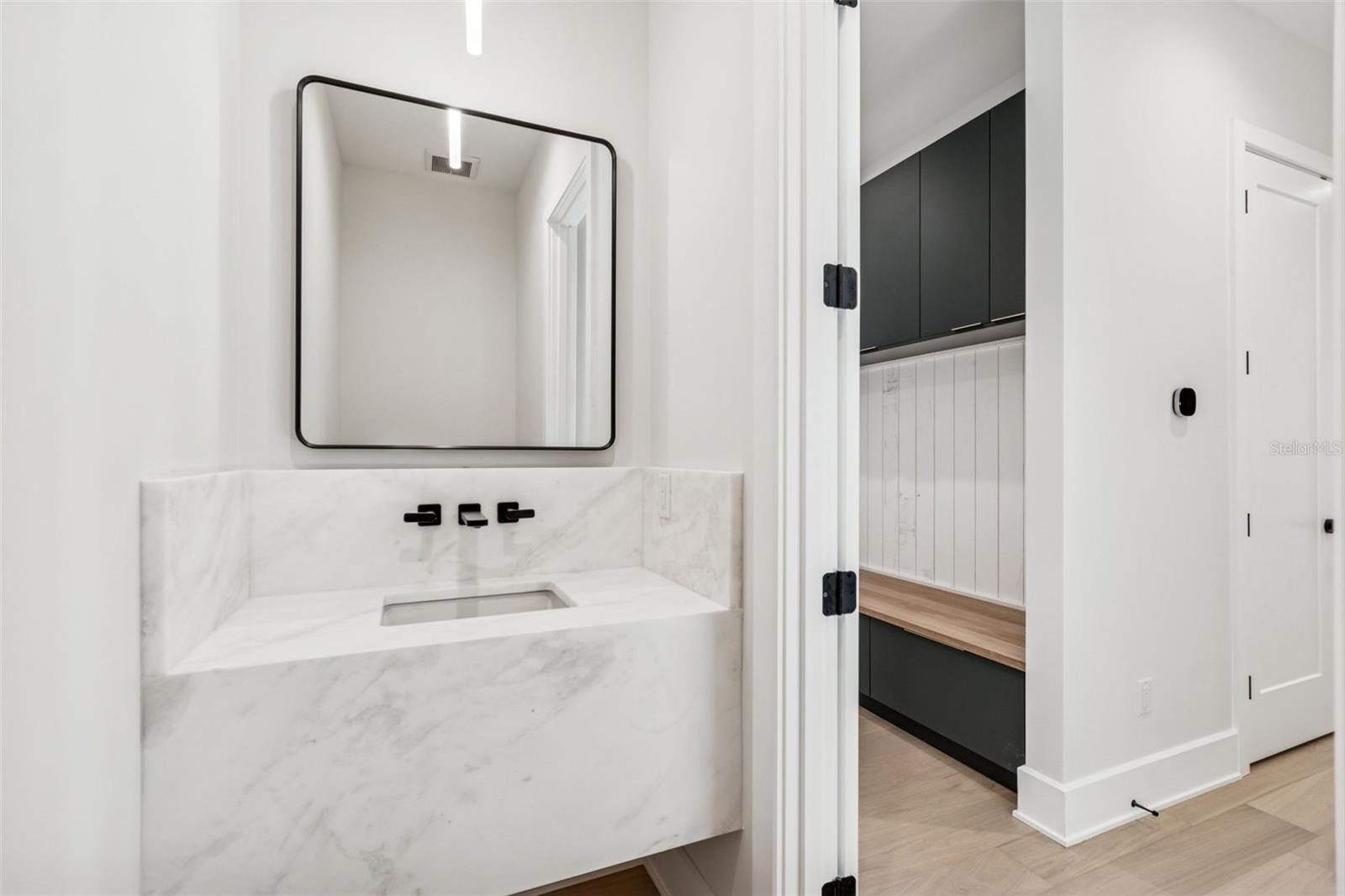 SUNSET PARK - Residential