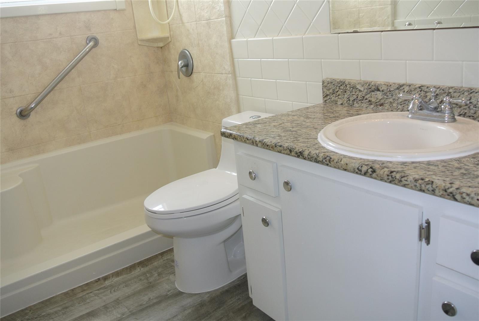 BACCHUS GARDENS SEC 01 - Residential