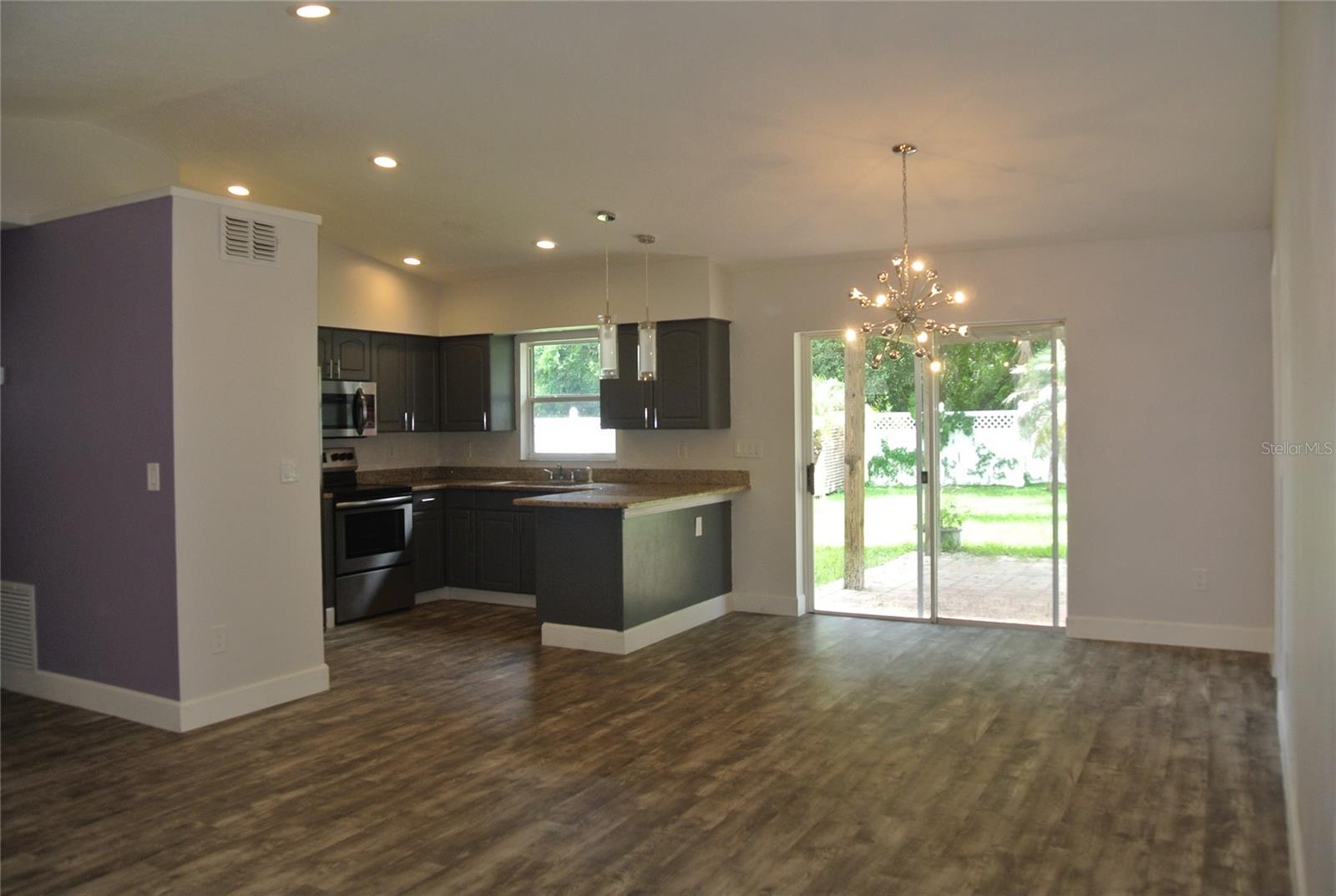 BACCHUS GARDENS SEC 01 - Residential