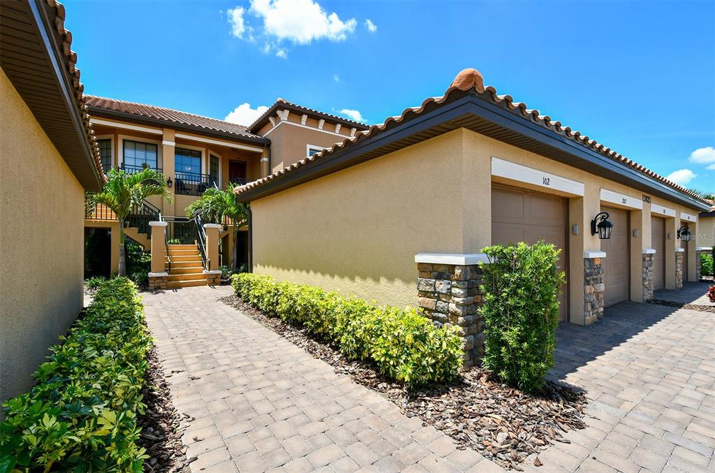 BACCIANO IV AT ESPLANADE LAKEWOOD RANCH - Residential Lease