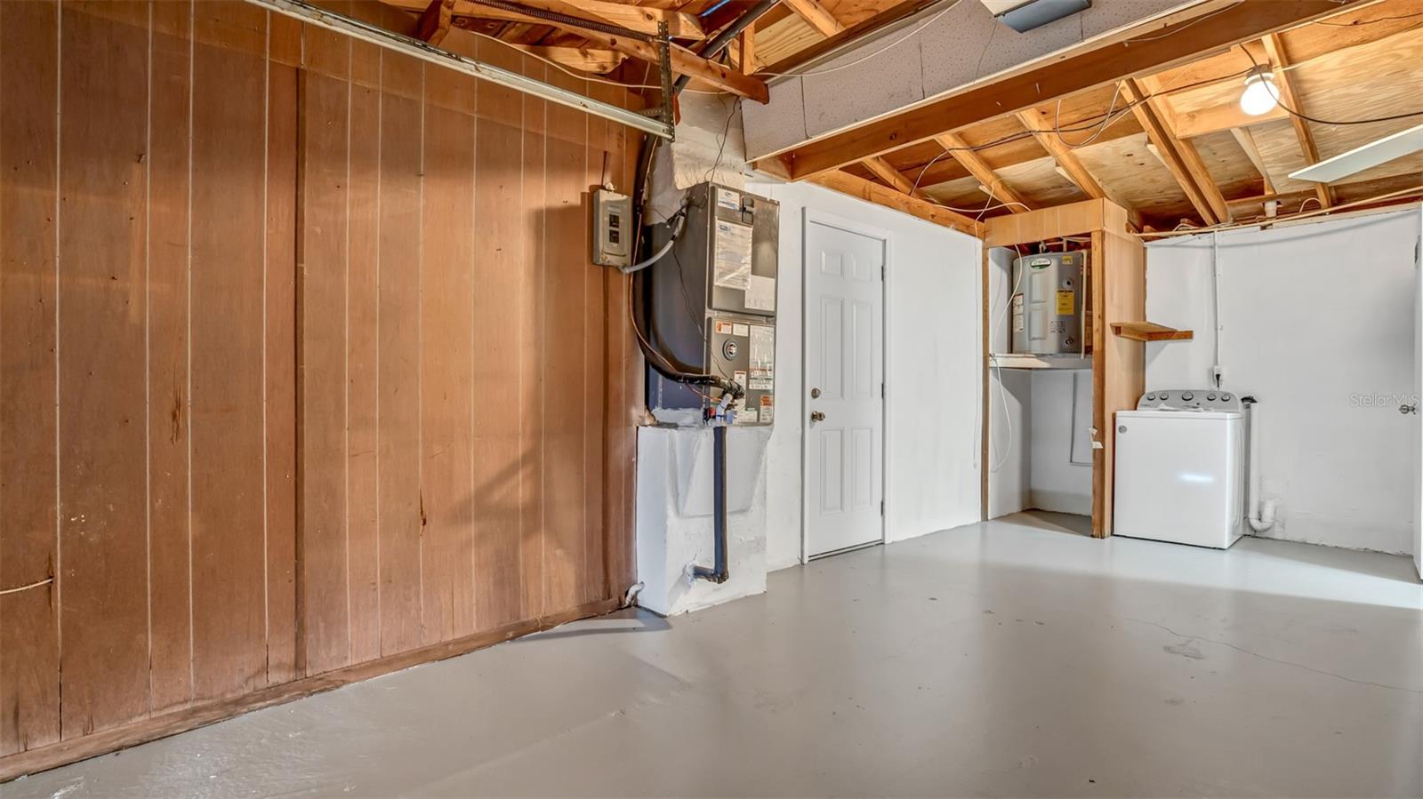 REGENCY PARK - Residential Lease