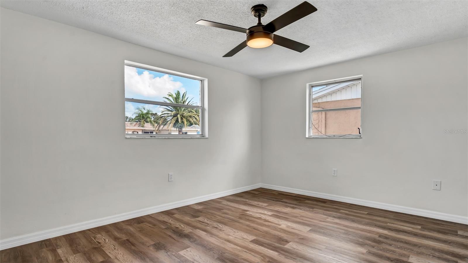 REGENCY PARK - Residential Lease