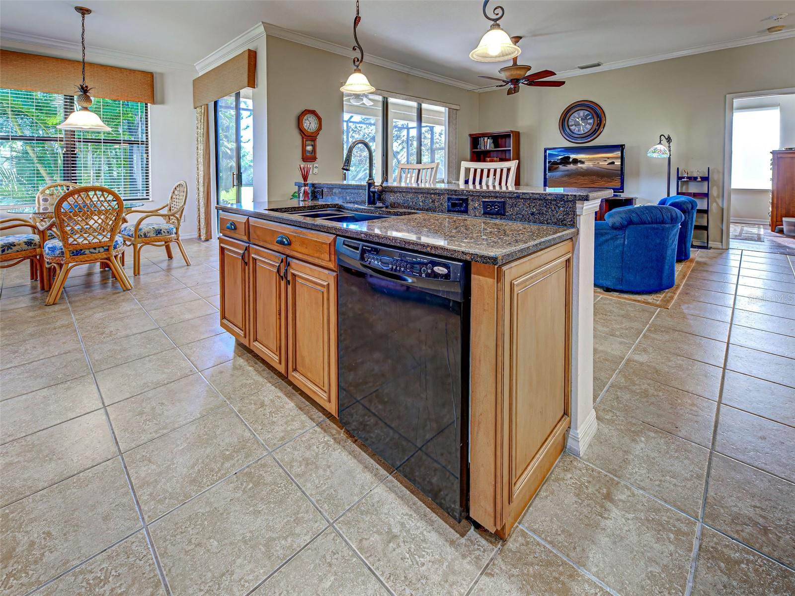 VENETIAN FALLS PH 2 - Residential