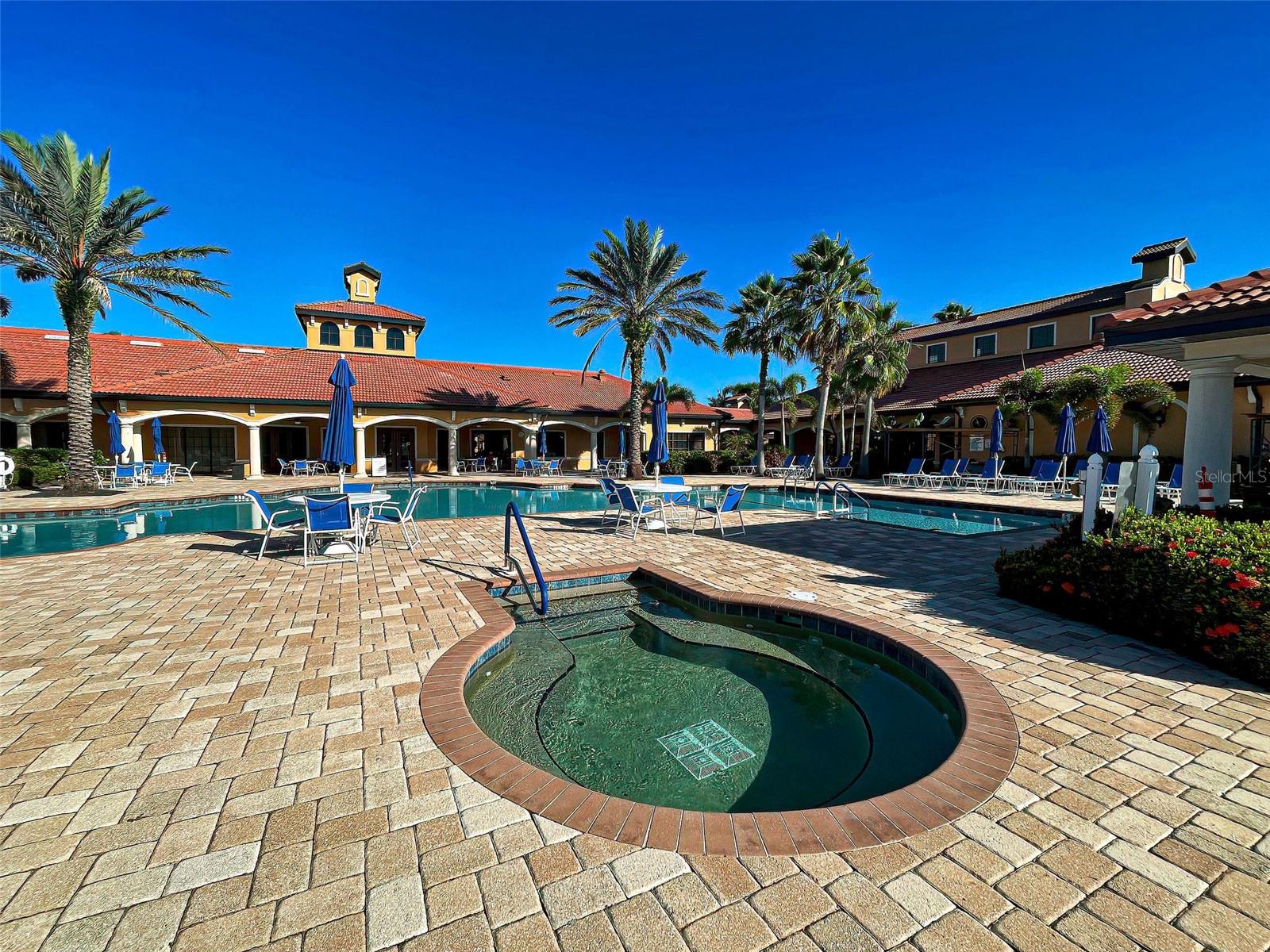 VENETIAN FALLS PH 2 - Residential