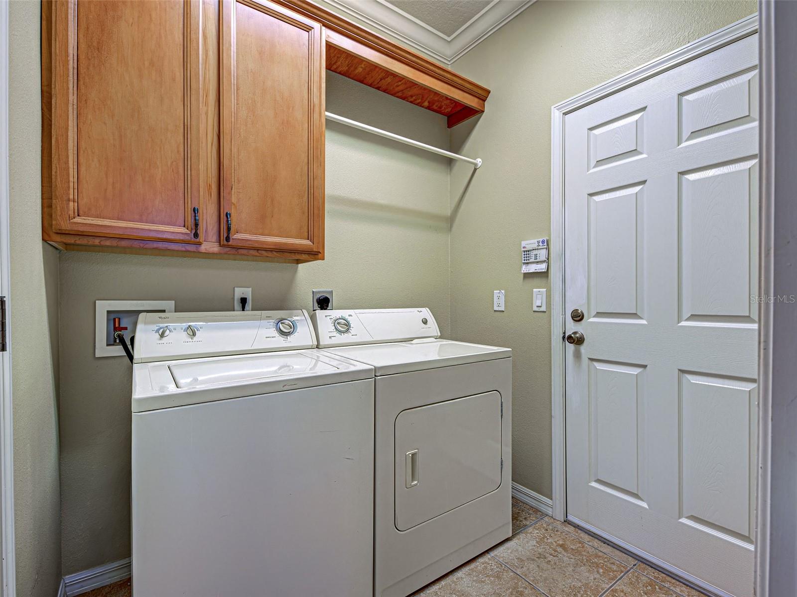 VENETIAN FALLS PH 2 - Residential
