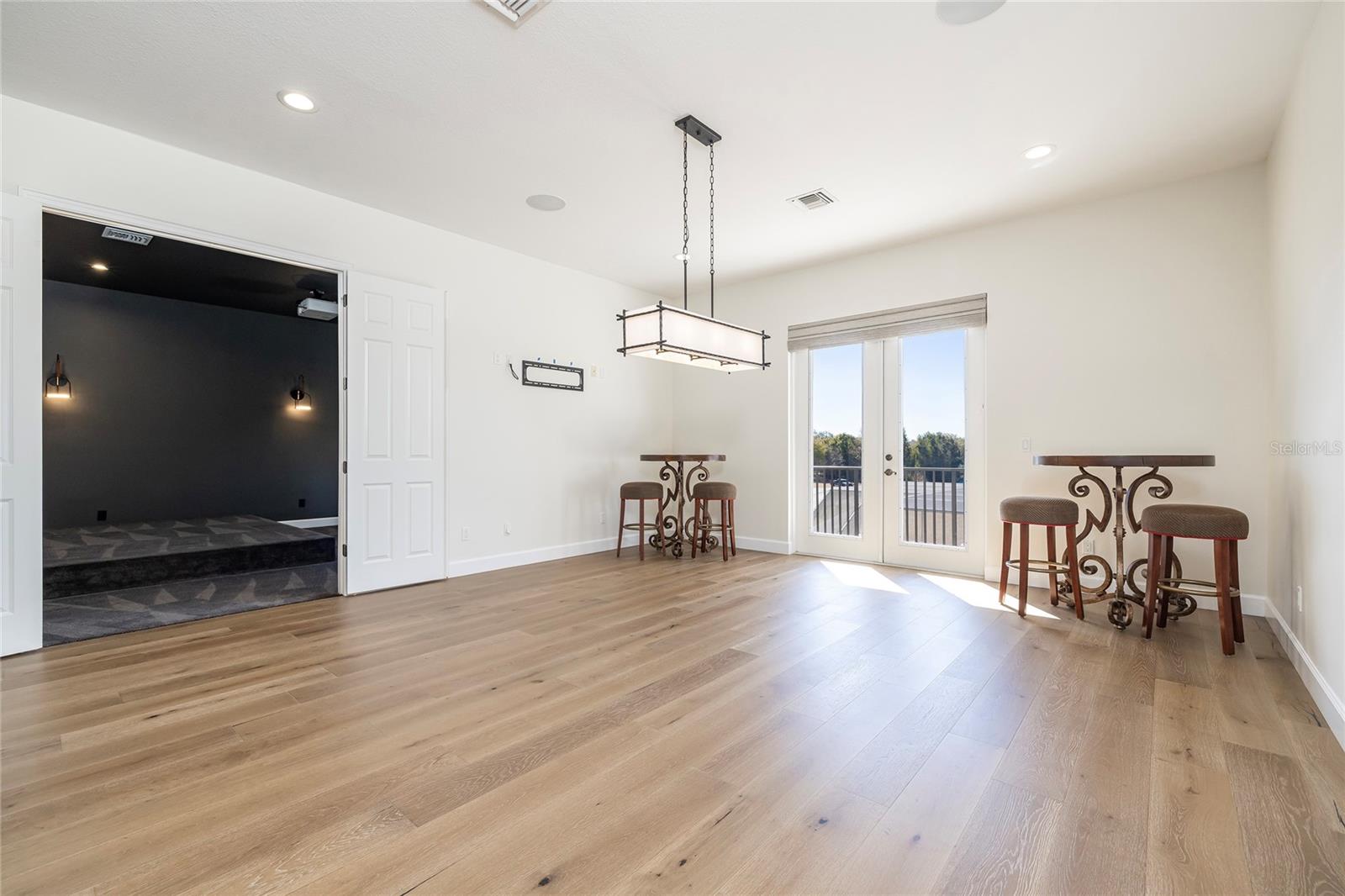 STEEPLECHASE - Residential