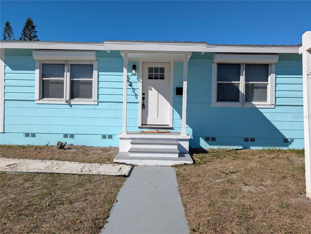 Photo of 2411 45th Street S, St Petersburg, FL 33711 (MLS # TB8465191)