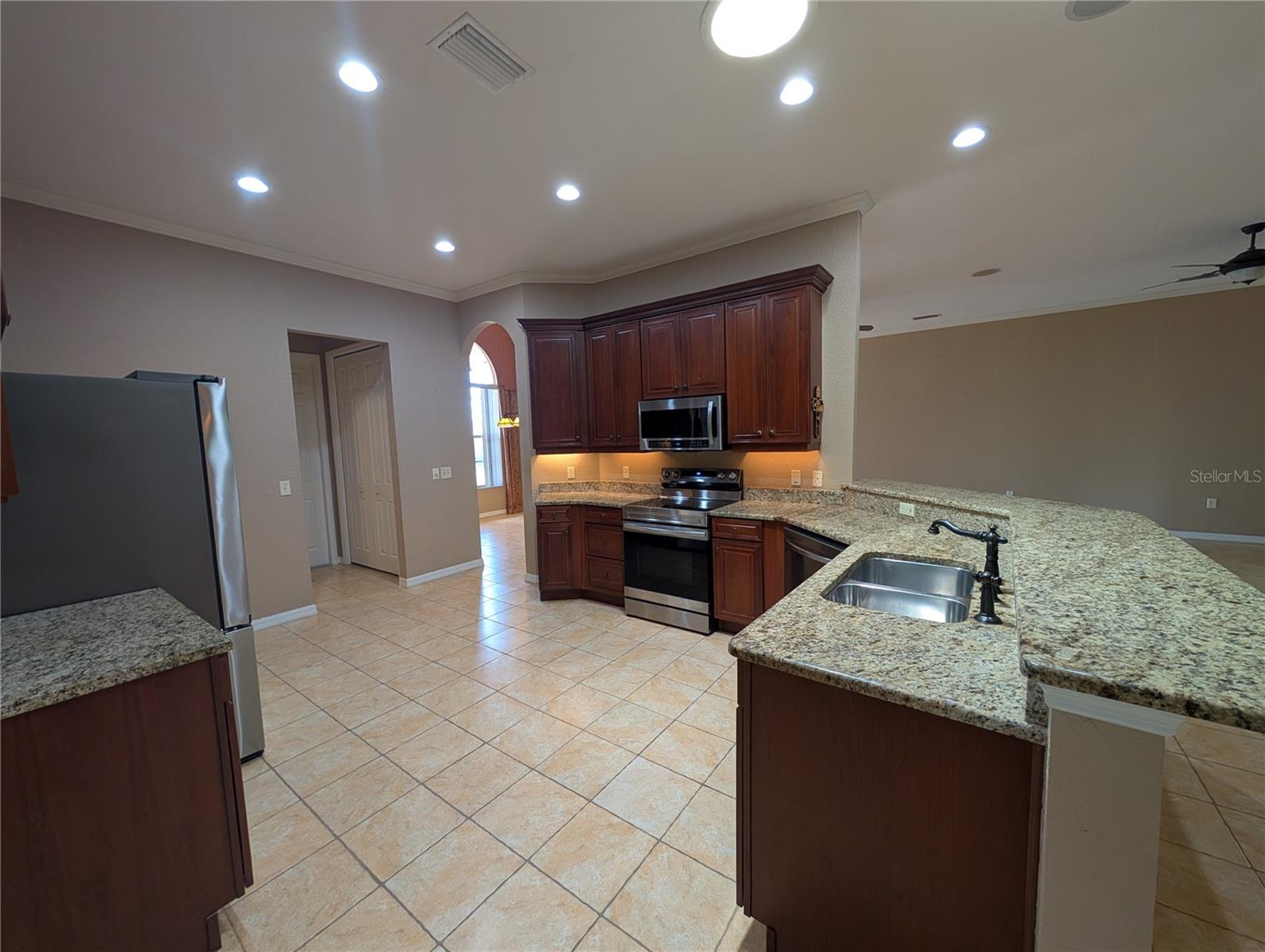 LAKE ASHTON GOLF CLUB PH 03-A - Residential