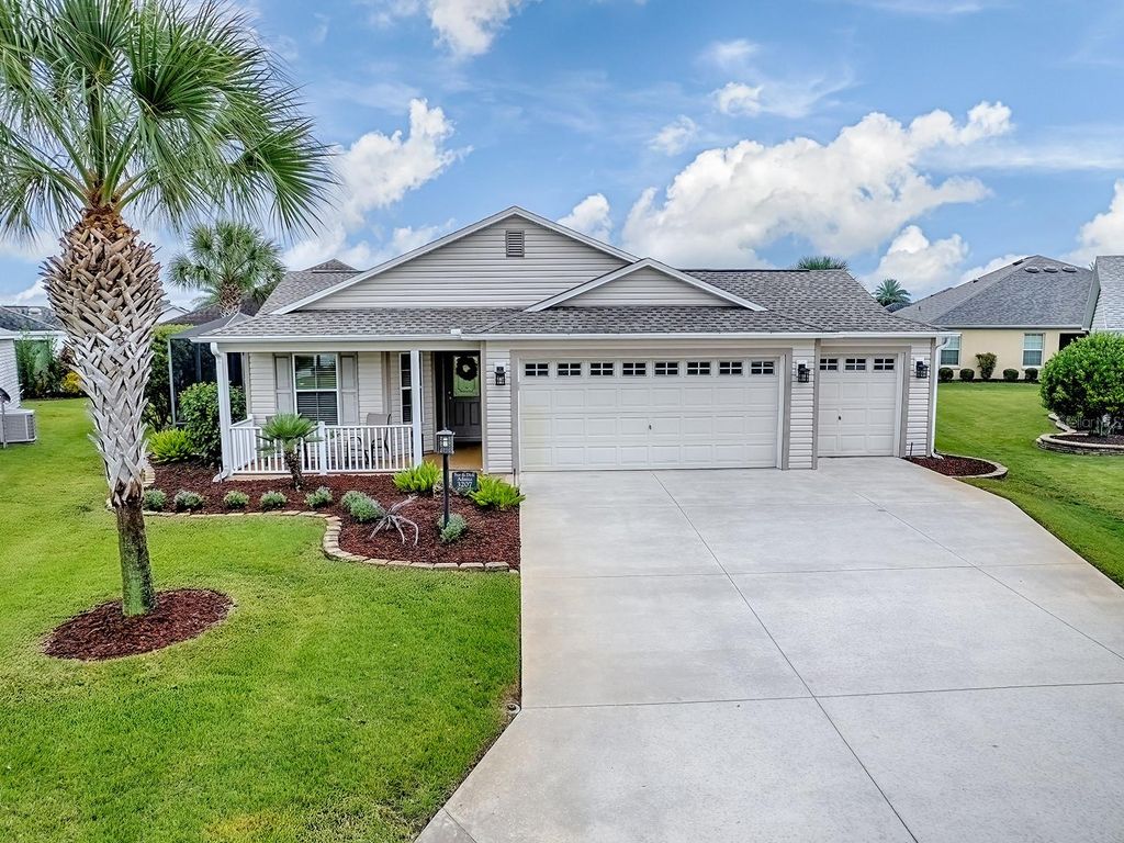 Photo of 3207 Islawild Way, The Villages, FL 32163 (MLS # G5103550)