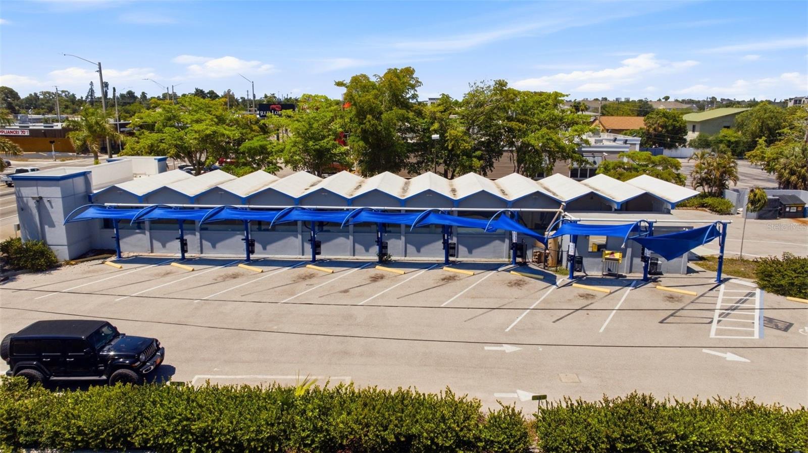 ACREAGE & UNREC - Commercial Sale
