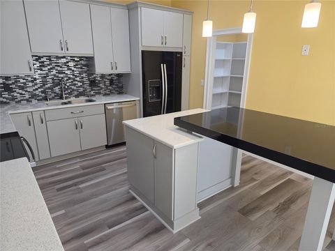 A home in PALM HARBOR