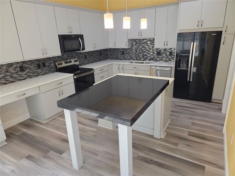 A home in PALM HARBOR