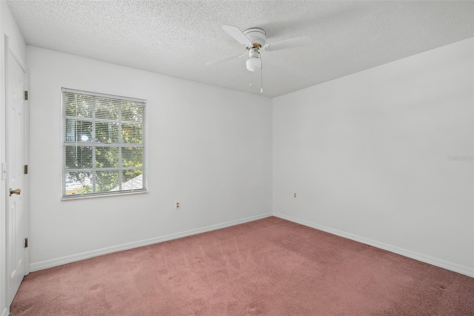 CHARLES TOWNE - Residential