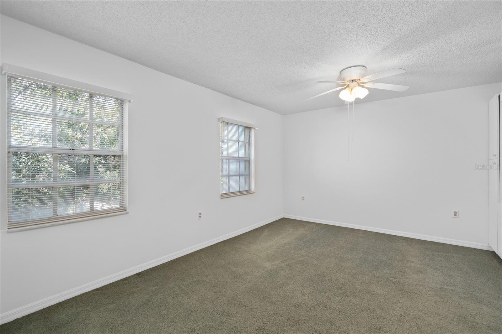 CHARLES TOWNE - Residential