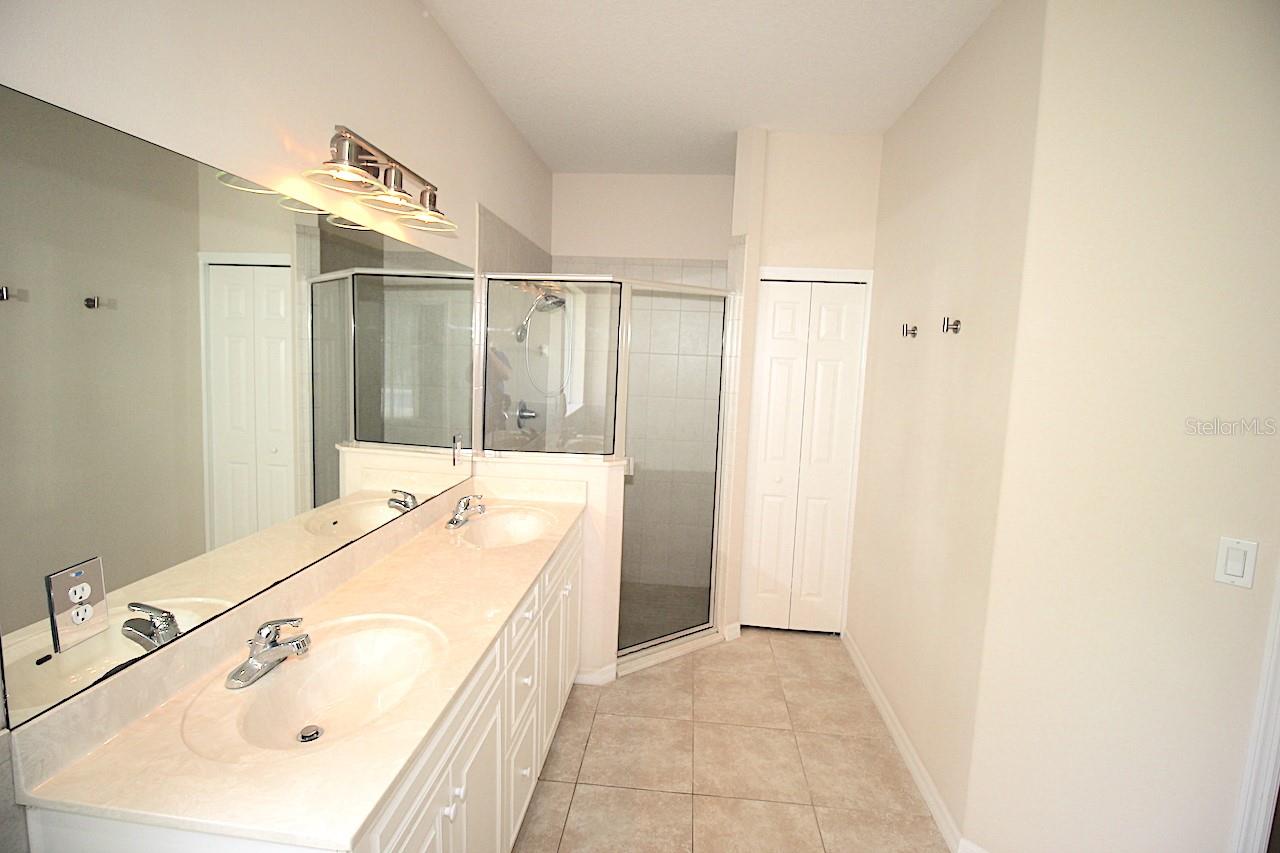 PALM COAST/EASTHAMPTON SEC 34 - Residential Lease