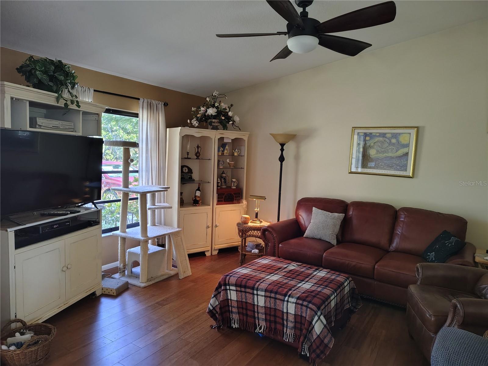 LOCKWOODS - Residential