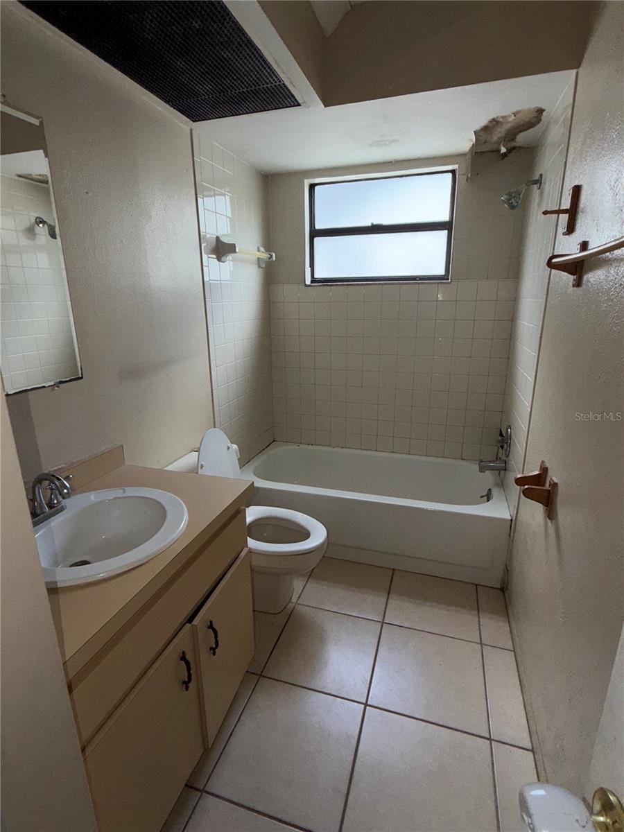 OAK PARK REV OF - Residential