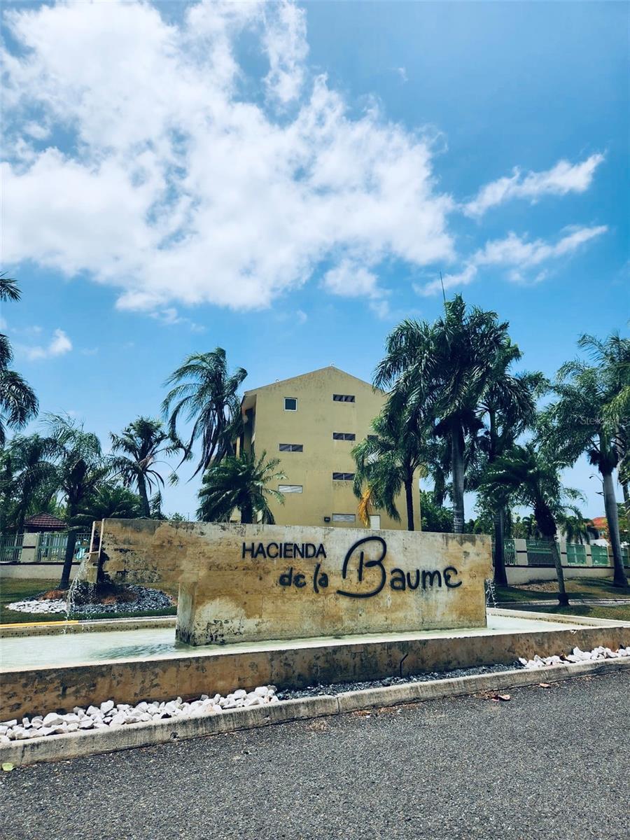 HACIENDA DE LA BAUME - Residential
