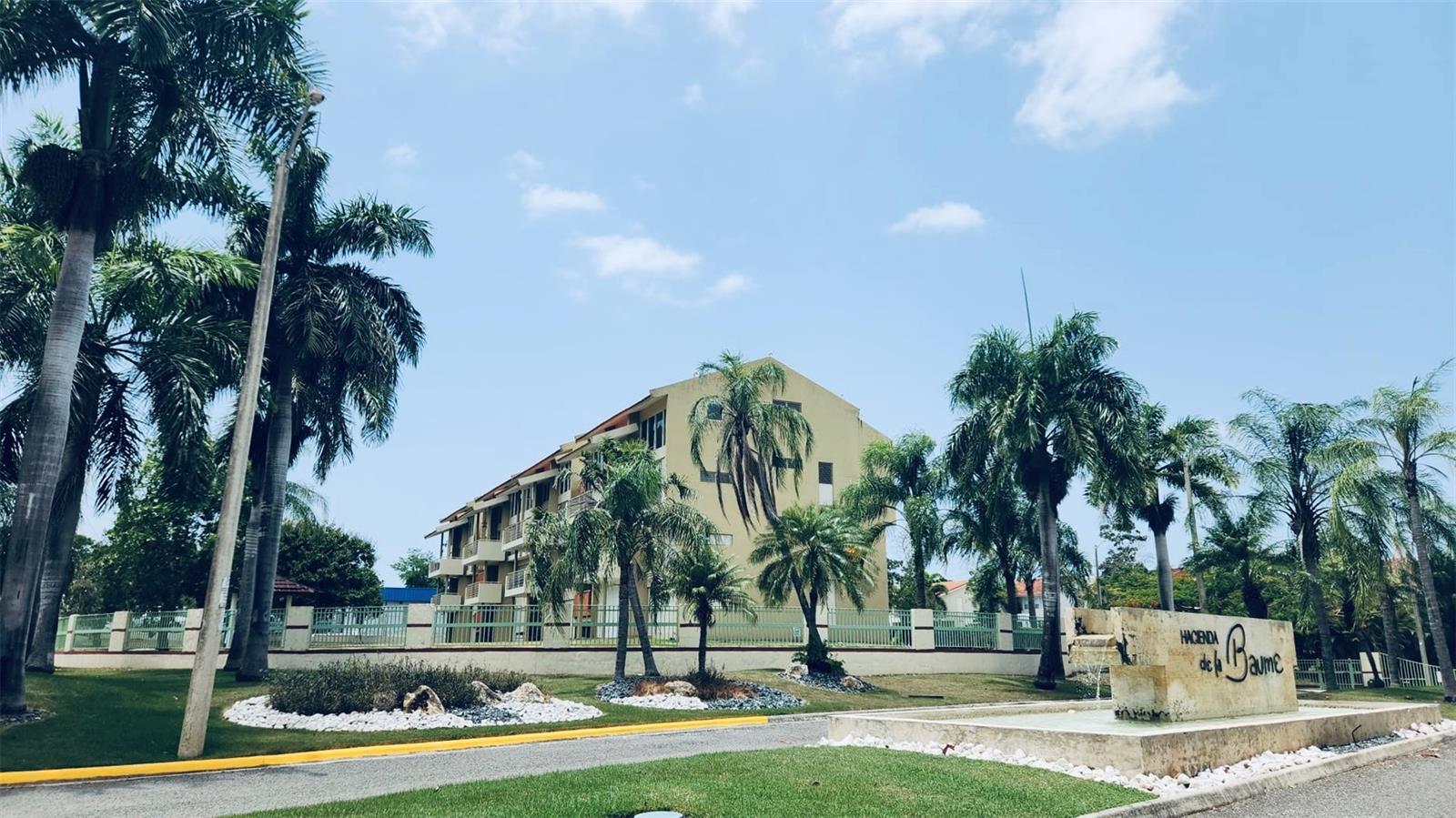 HACIENDA DE LA BAUME - Residential