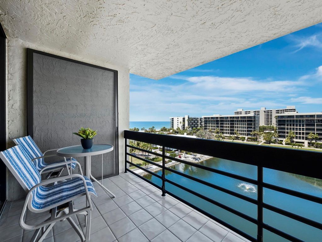 Photo of 1095 Gulf Of Mexico Drive #503, Longboat Key, FL 34228 (MLS # A4648009)