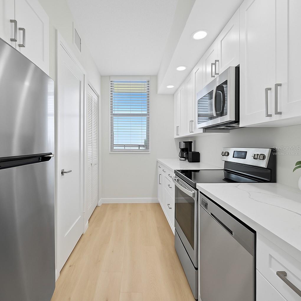 BEACHPLACE II - Residential